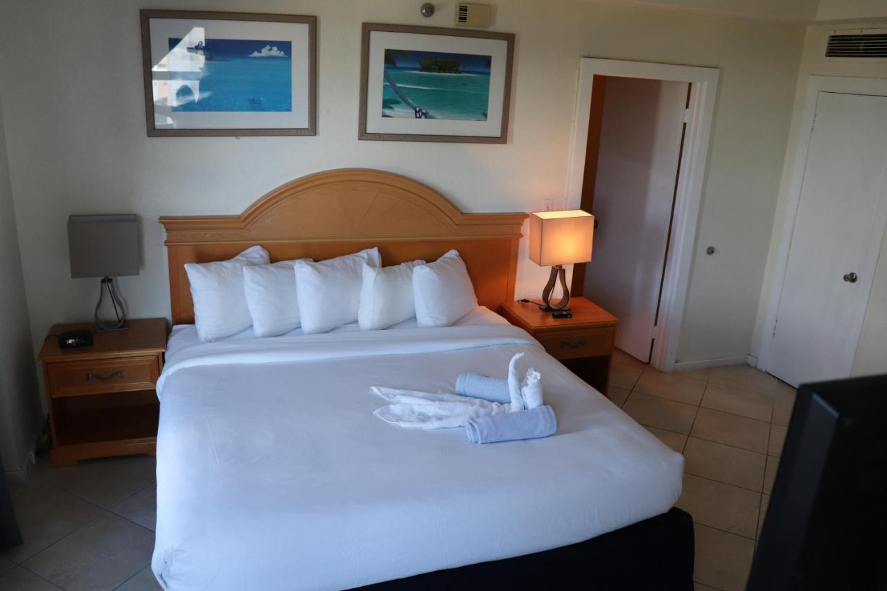 On Hollywood Beach - Affordable Two Bedrooms Sleeps 6 With Two Bathrooms Dania Beach Ngoại thất bức ảnh
